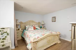 17 Joludow Dr, Massapequa Park, NY 11762 - Photo 17