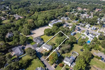 25 Marshall Street, Patchogue, NY 11772 - Photo 33