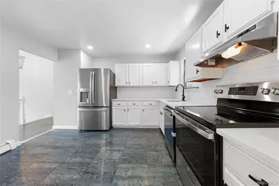 25 Marshall Street, Patchogue, NY 11772 - Photo 9