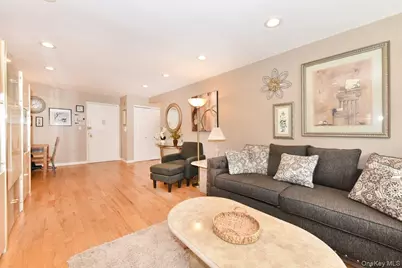 2 Birchwood Court #1C, Mineola, NY 11501 - Photo 1