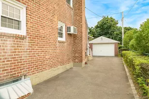 204 Center St, Williston Park, NY 11596 - Photo 7