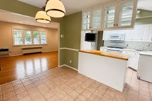 38 Hill Dr, Glen Head, NY 11545 - Photo 7