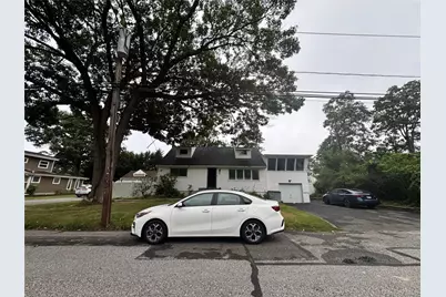 233 S 15th Street, Lindenhurst, NY 11757 - Photo 3