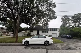 233 S 15th St, Lindenhurst, NY 11757 - Photo 3