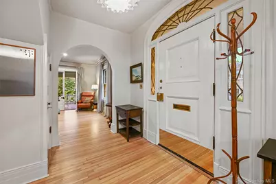 11 Maple Avenue, Larchmont, NY 10538 - Photo 3