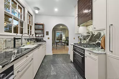 11 Maple Avenue, Larchmont, NY 10538 - Photo 19