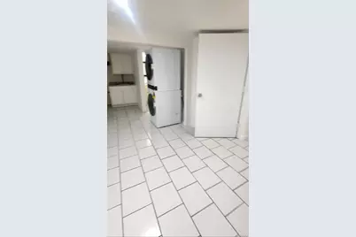 134 Scranton Avenue, Lynbrook, NY 11563 - Photo 15