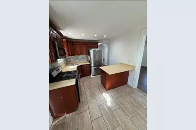 134 Scranton Avenue, Lynbrook, NY 11563 - Photo 3