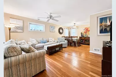 17 Beech Road, Rocky Point, NY 11778 - Photo 5