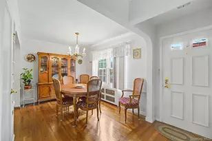 80-07 250th St, Bellerose, NY 11426 - Photo 13