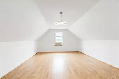 8007 250th Street, Bellerose, NY 11426 - Photo 23