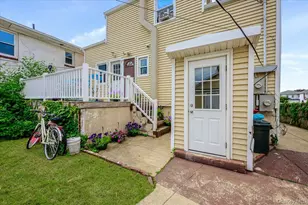 450 E Broadway, Long Beach, NY 11561 - Photo 13