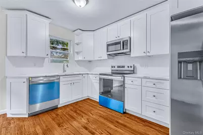 114 Wilson Avenue, Medford, NY 11763 - Photo 9