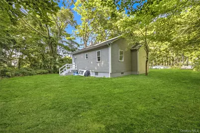 114 Wilson Avenue, Medford, NY 11763 - Photo 7