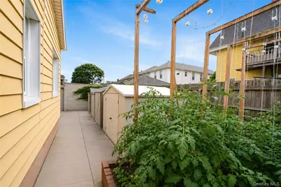 942 72nd Street, Brooklyn, NY 11228 - Photo 5