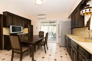 942 72nd St, Brooklyn, NY 11228 - Photo 19