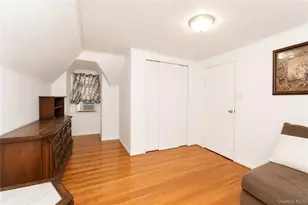 942 72nd St, Brooklyn, NY 11228 - Photo 43