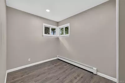 33 Parkway Boulevard, Wyandanch, NY 11798 - Photo 15