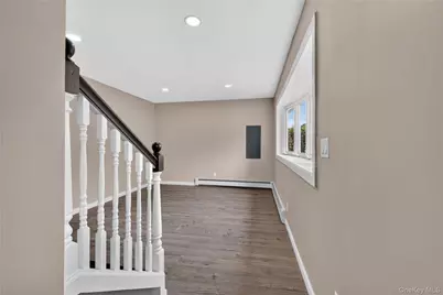 33 Parkway Boulevard, Wyandanch, NY 11798 - Photo 7