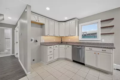 33 Parkway Boulevard, Wyandanch, NY 11798 - Photo 21