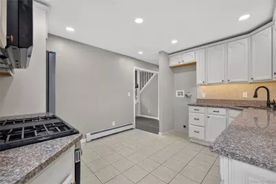 33 Parkway Boulevard, Wyandanch, NY 11798 - Photo 23
