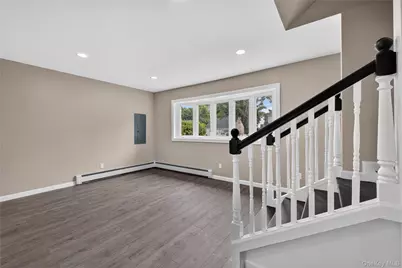 33 Parkway Boulevard, Wyandanch, NY 11798 - Photo 19