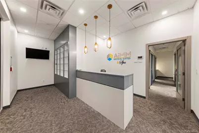 131-07 40th Road #E20, Flushing, NY 11354 - Photo 1