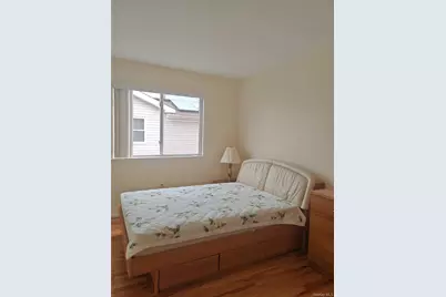 558 Eltingville Boulevard, New York, NY 10312 - Photo 17