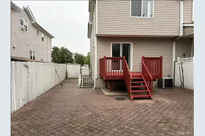 558 Eltingville Boulevard, New York, NY 10312 - Photo 29