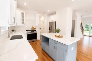 7 Edgewater Dr, Mastic Beach, NY 11951 - Photo 17