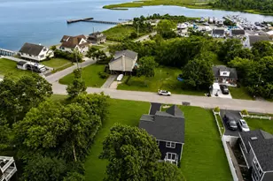 7 Edgewater Dr, Mastic Beach, NY 11951 - Photo 39