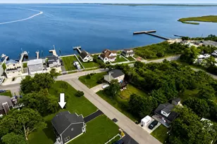 7 Edgewater Dr, Mastic Beach, NY 11951 - Photo 5