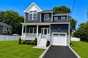 7 Edgewater Dr, Mastic Beach, NY 11951 - Photo 3