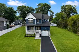 7 Edgewater Dr, Mastic Beach, NY 11951 - Photo 7