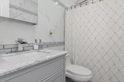 22 Homan Boulevard, Hempstead, NY 11550 - Photo 15