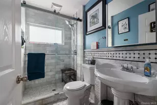 101 Blacksmith Rd E, Levittown, NY 11756 - Photo 9