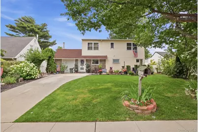 101 Blacksmith Road E, Levittown, NY 11756 - Photo 1