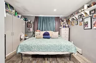 101 Blacksmith Rd E, Levittown, NY 11756 - Photo 15