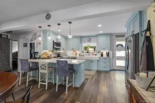 101 Blacksmith Rd E, Levittown, NY 11756 - Photo 5