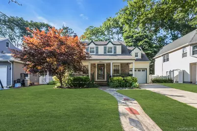 181 Woodbine Avenue, Merrick, NY 11566 - Photo 23