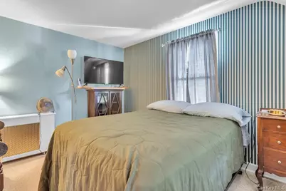 181 Woodbine Avenue, Merrick, NY 11566 - Photo 29