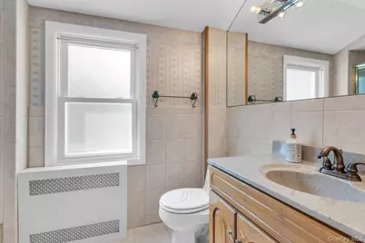 181 Woodbine Avenue, Merrick, NY 11566 - Photo 31