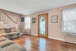 181 Woodbine Ave, Merrick, NY 11566 - Photo 5