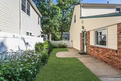 181 Woodbine Avenue, Merrick, NY 11566 - Photo 35