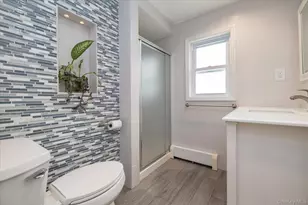 303 Oceanside Pkwy, Oceanside, NY 11572 - Photo 11
