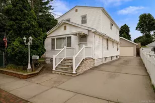 303 Oceanside Pkwy, Oceanside, NY 11572 - Photo 3