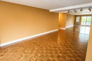 5 Schenck, Great Neck, NY 11021 - Photo 3