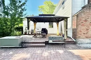 37 Hampton Ave, Mastic, NY 11950 - Photo 31