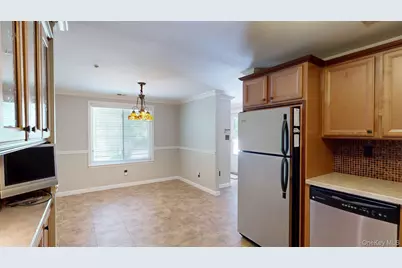 604 Blue Ridge Drive, Medford, NY 11763 - Photo 11
