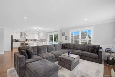 30 Berger Avenue, Amityville, NY 11701 - Photo 17
